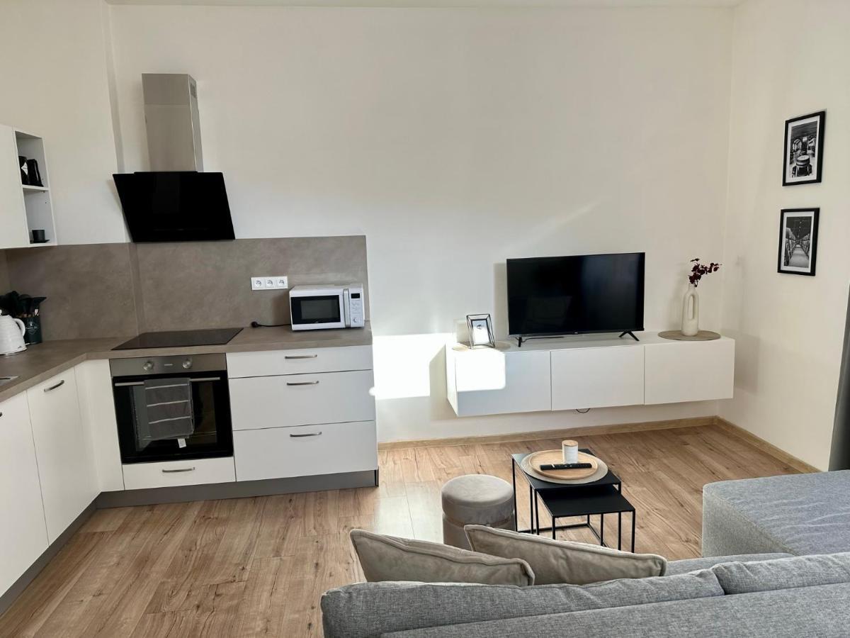 Apartman U Vystaviste أولوموك المظهر الخارجي الصورة